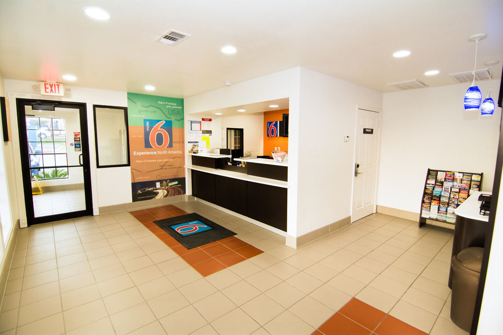 Motel 6-Bryan, Tx - College Station Екстериор снимка